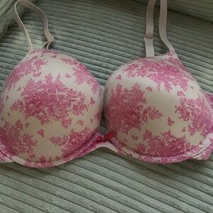 Victoria’s Secret Bra